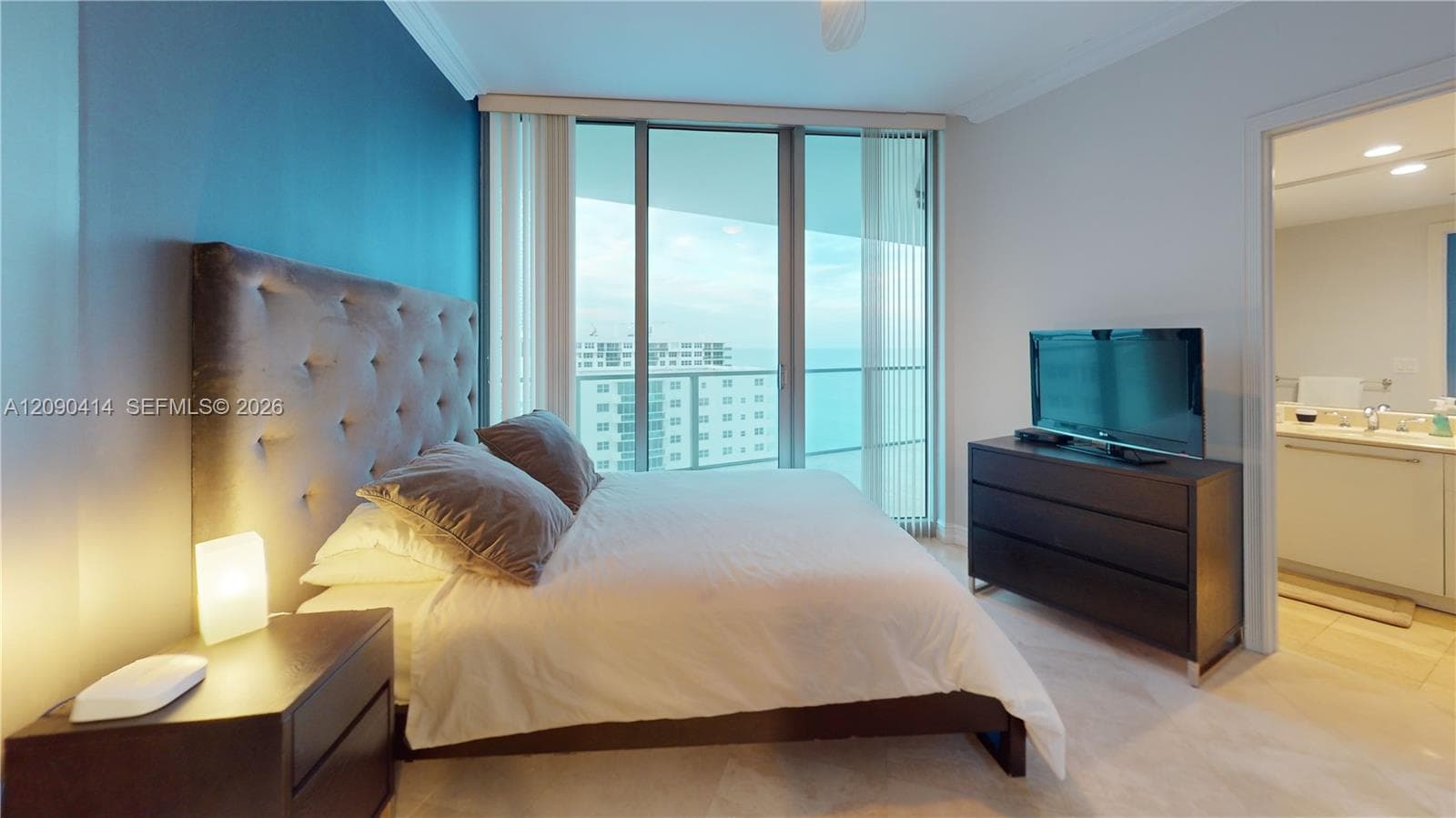 OCEAN PALMS CONDO · #1705 in Hollywood - Photo 38