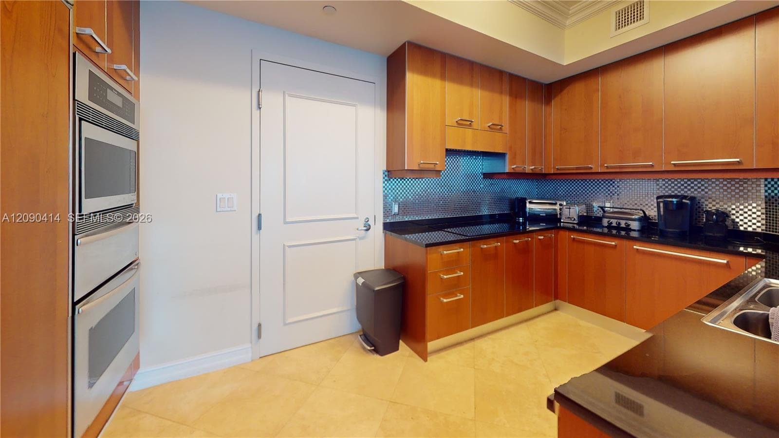 OCEAN PALMS CONDO · #1705 in Hollywood - Photo 15