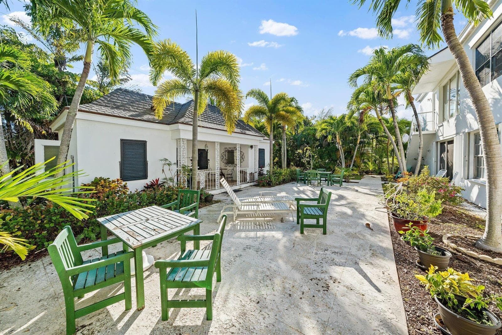 Private Courtyard
