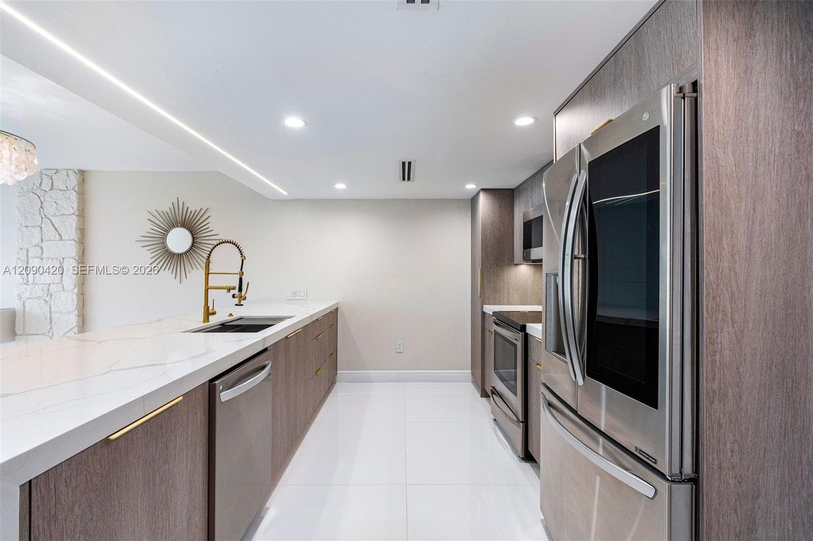 Commodore Club West · #413 in Key Biscayne - Photo 10