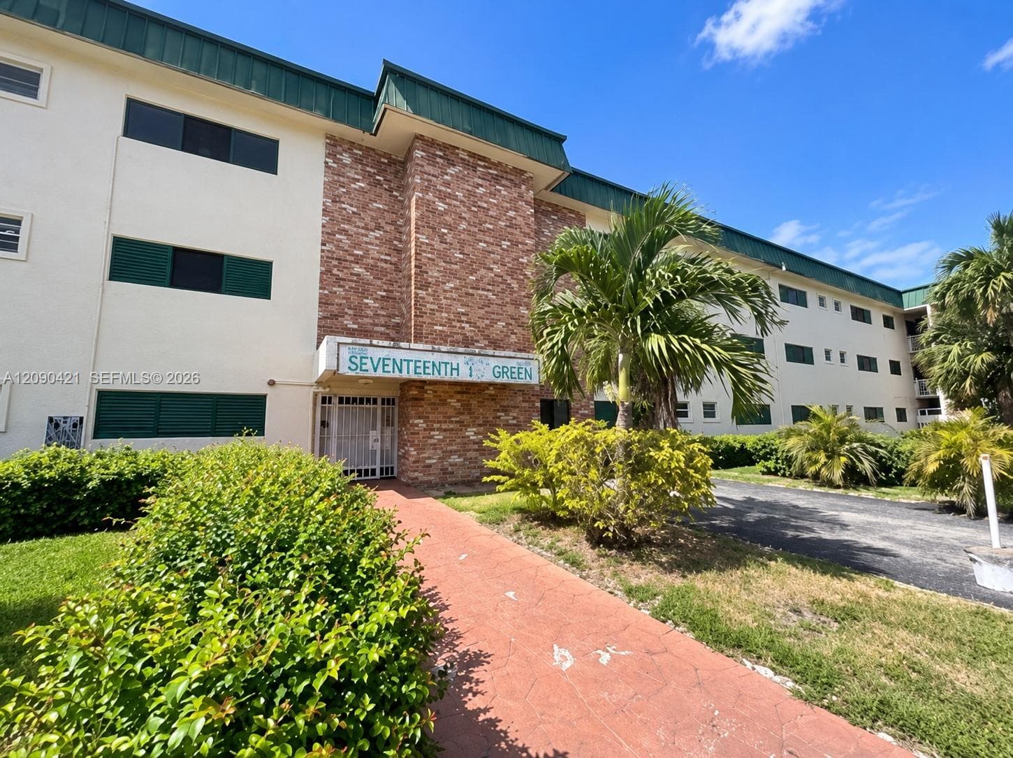 SEVENTEENTH GREEN CONDO · #339 in Hallandale Beach - Photo 7