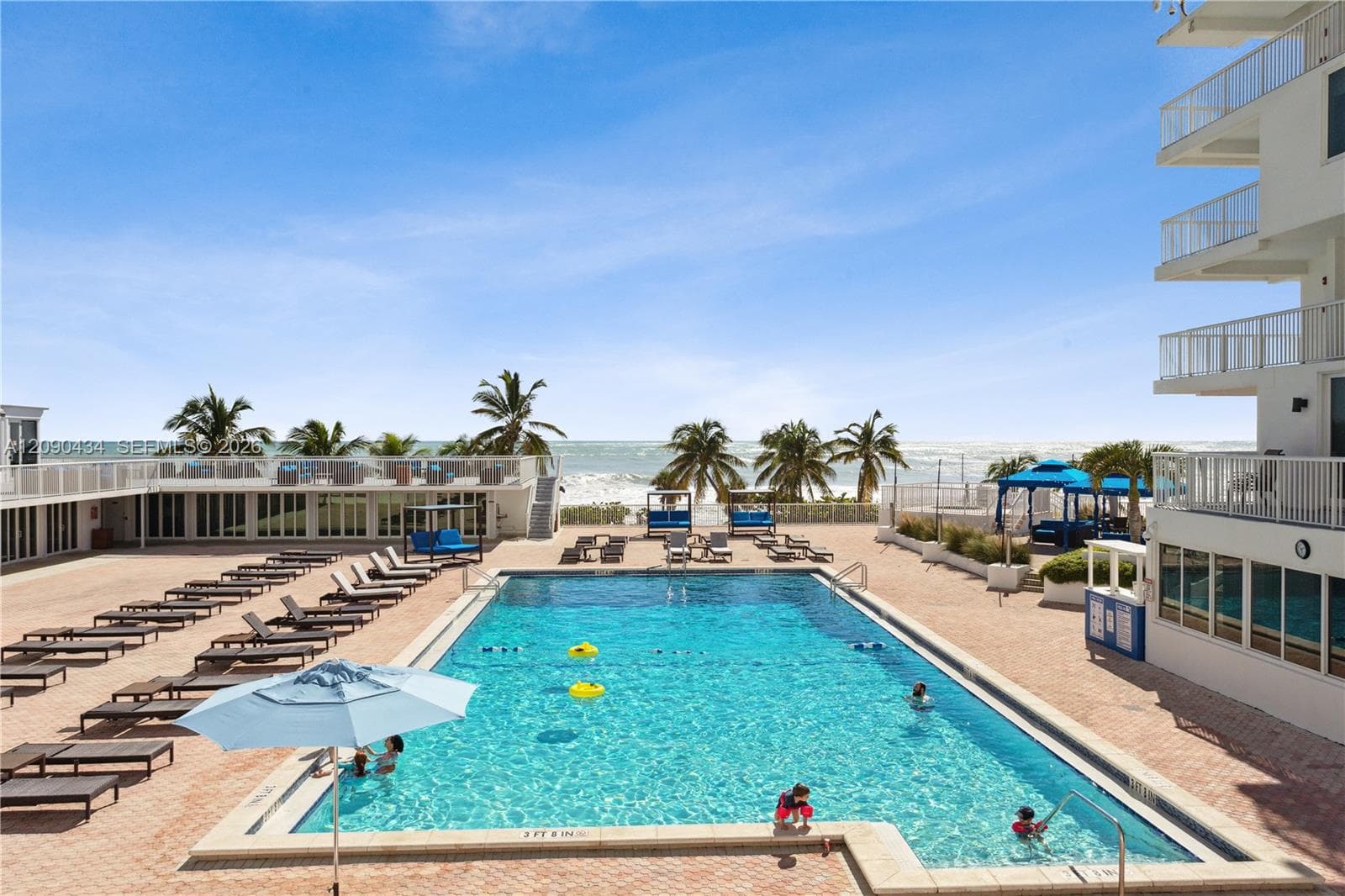 THE CARRIAGE HOUSE CONDO · #1020 in Miami Beach - Photo 17