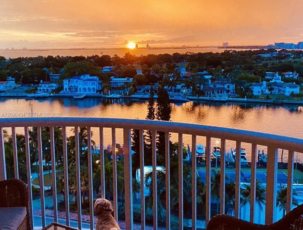 THE CARRIAGE HOUSE CONDO · #1020 in Miami Beach - Photo 43