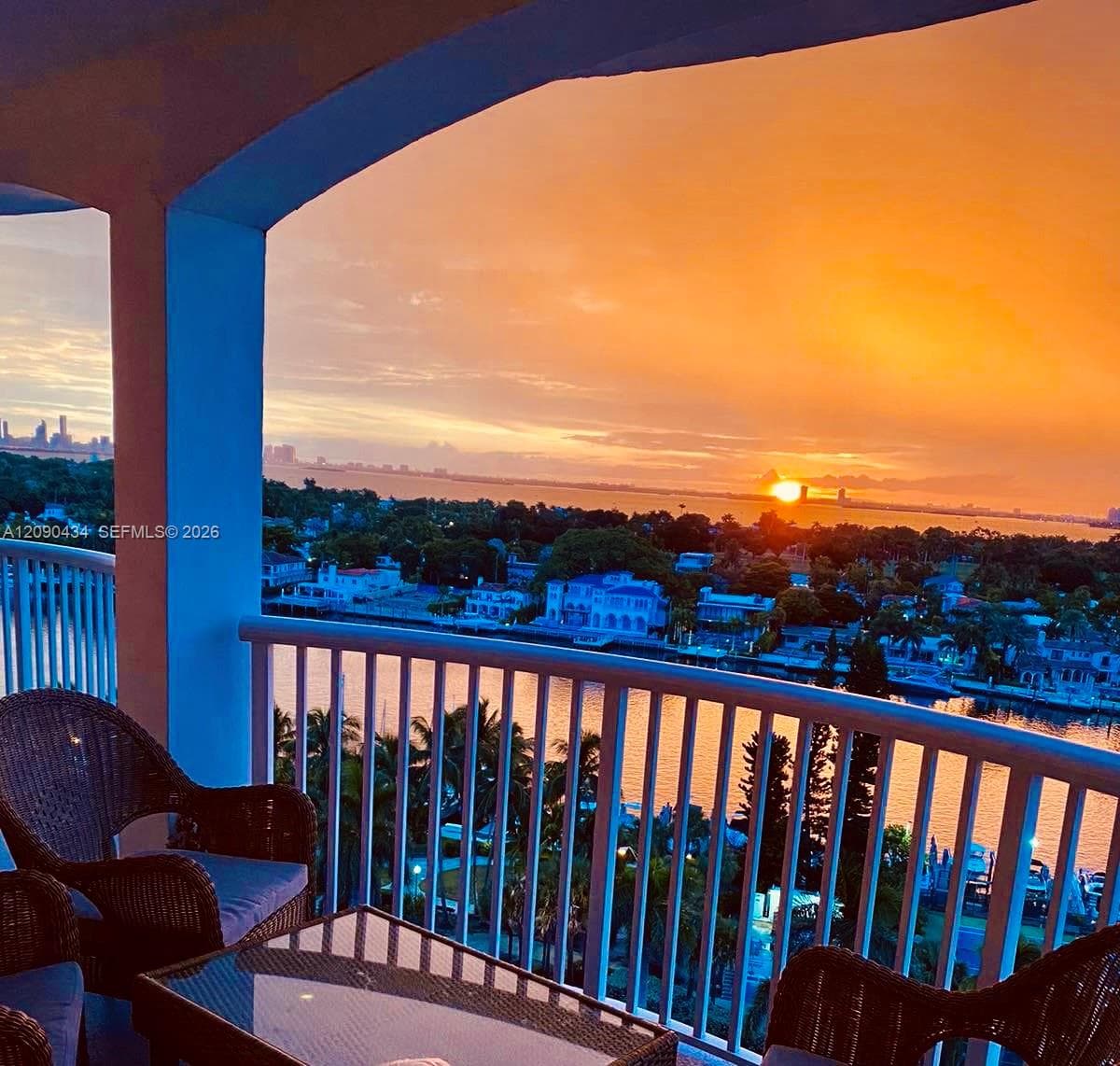 THE CARRIAGE HOUSE CONDO · #1020 in Miami Beach - Photo 45