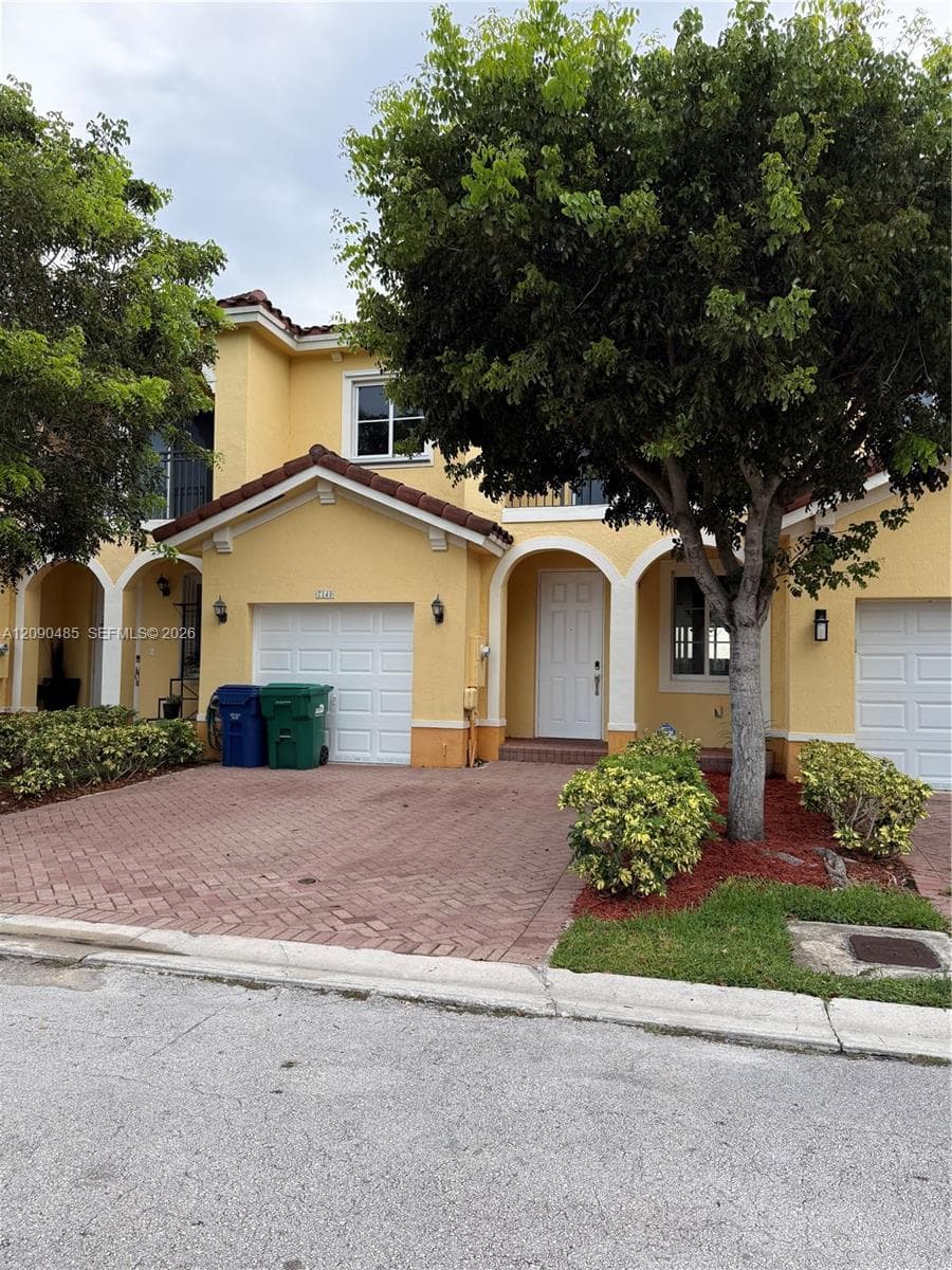 7140 SW 166th Pl photo 1