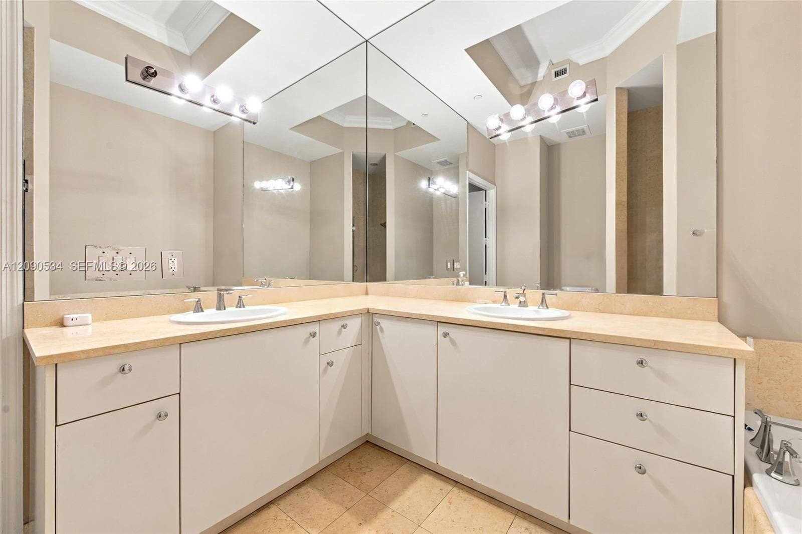 Turnberry Village · #116 in Aventura - Photo 15