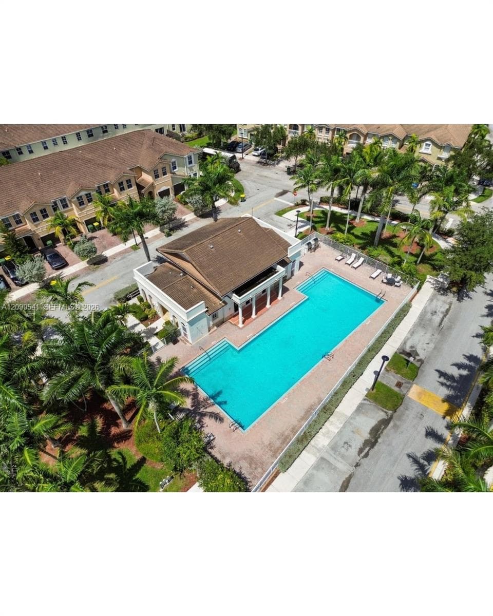 Clubhouse w/ Pool