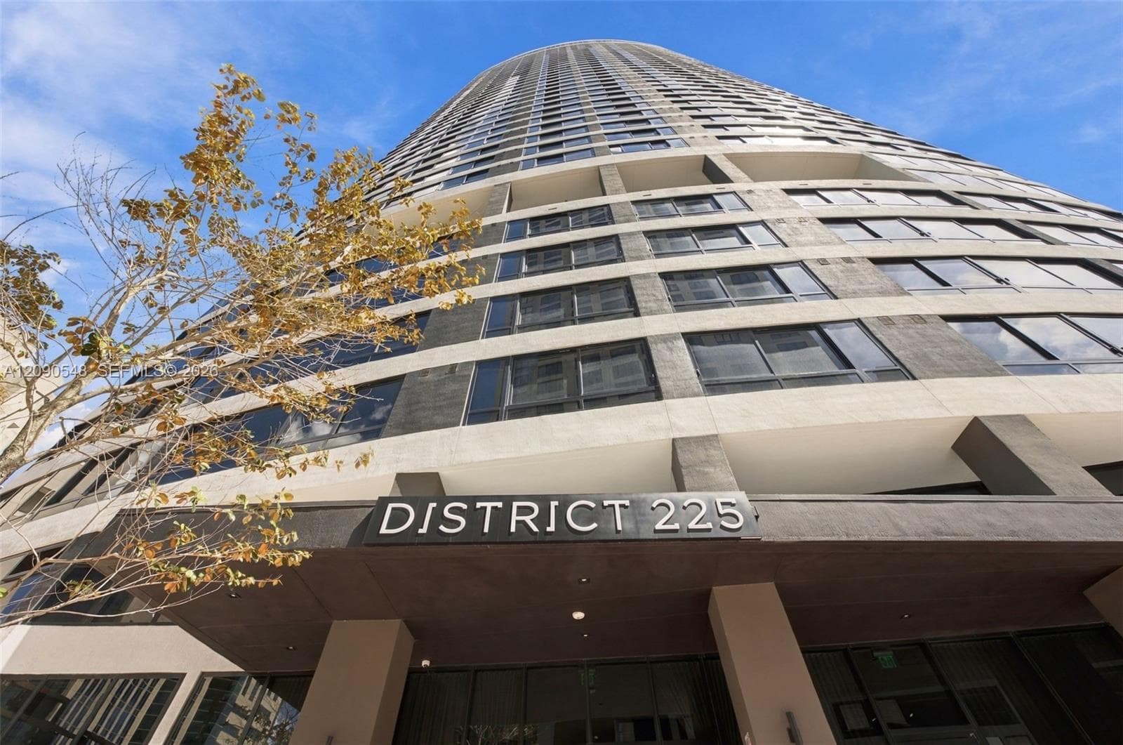 District 225 · #3105 in Miami - Photo 21