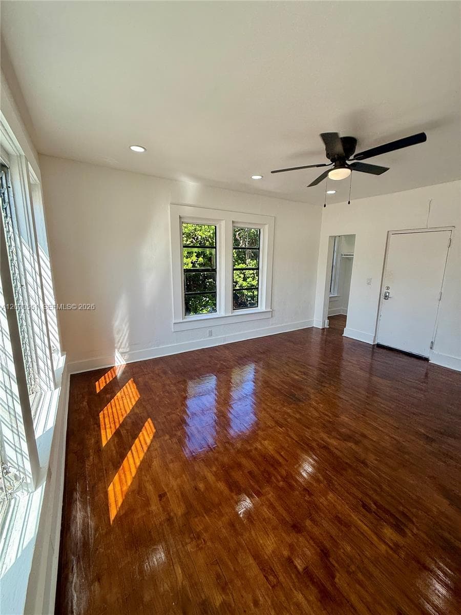 PARK FRONT CONDO · #302 in Miami Beach - Photo 2