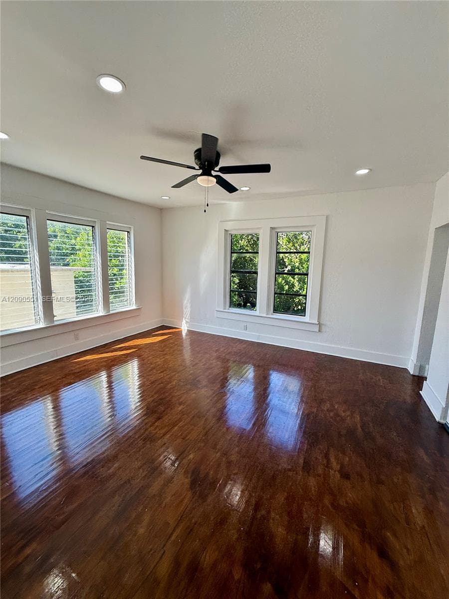 PARK FRONT CONDO · #302 in Miami Beach - Photo 1