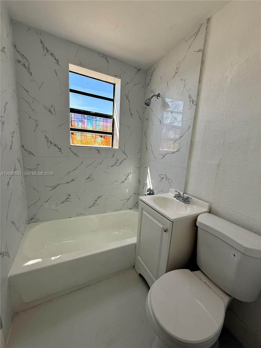 PARK FRONT CONDO · #302 in Miami Beach - Photo 4