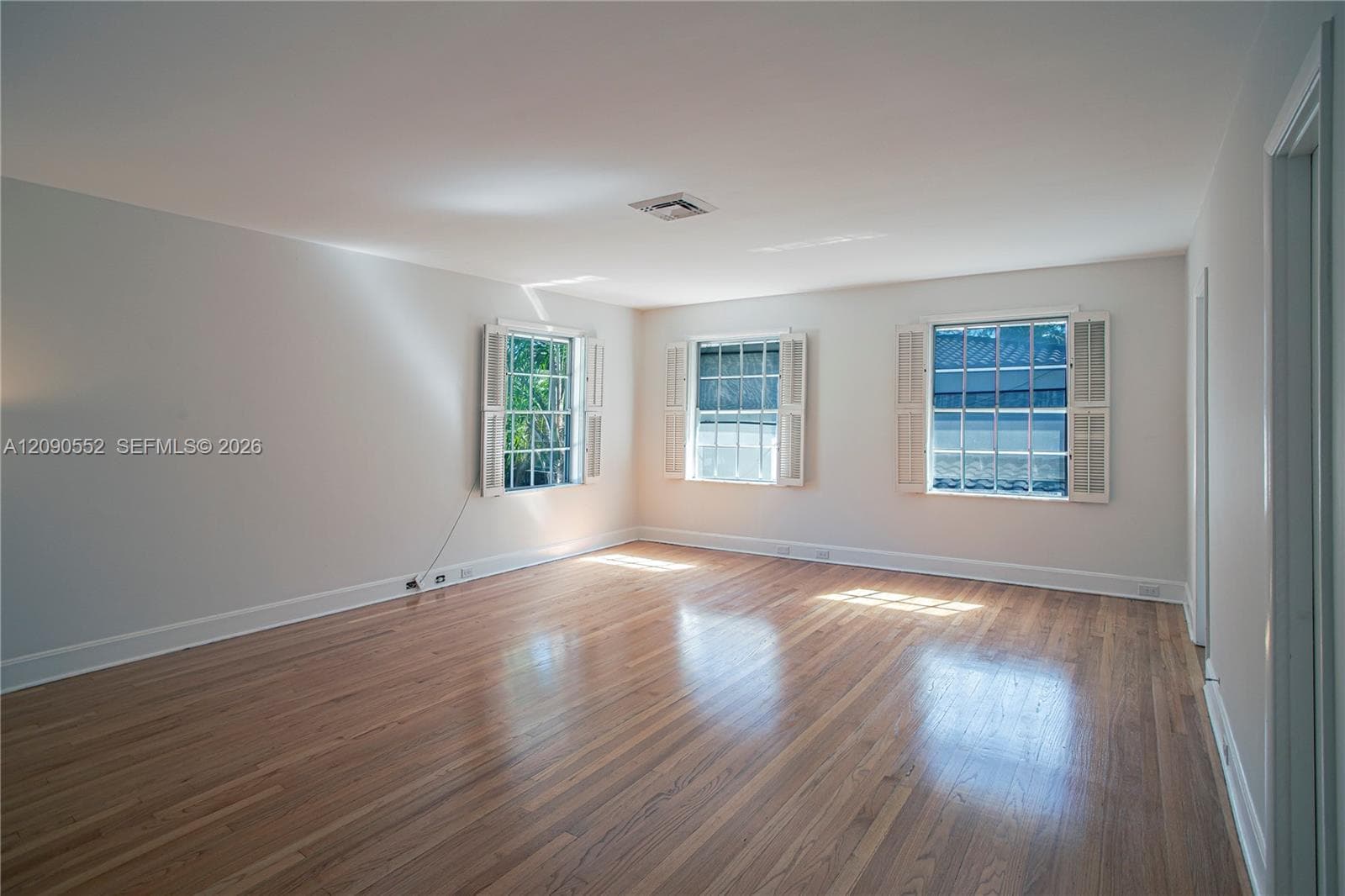 2805 Segovia St photo 12