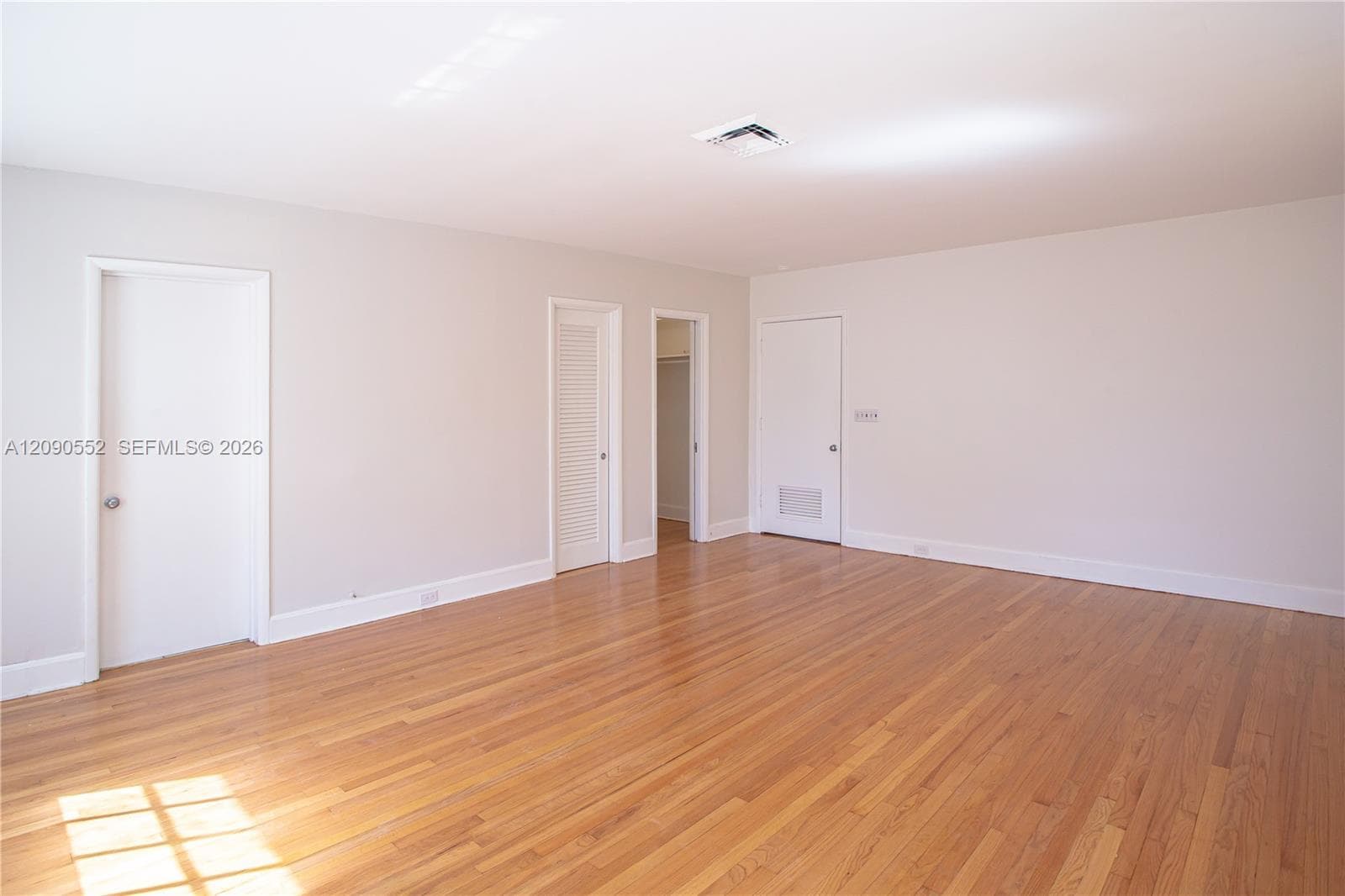 2805 Segovia St photo 11