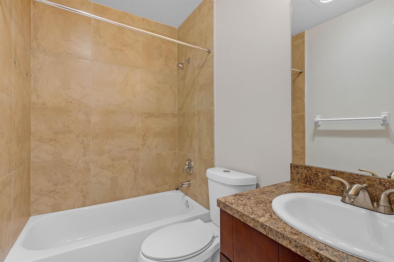 520NE45THSTUNIT7 1