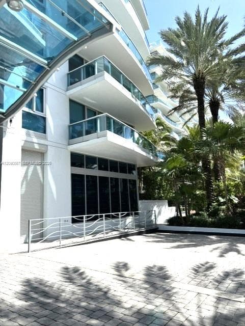 Azure · #303 in Surfside - Photo 2
