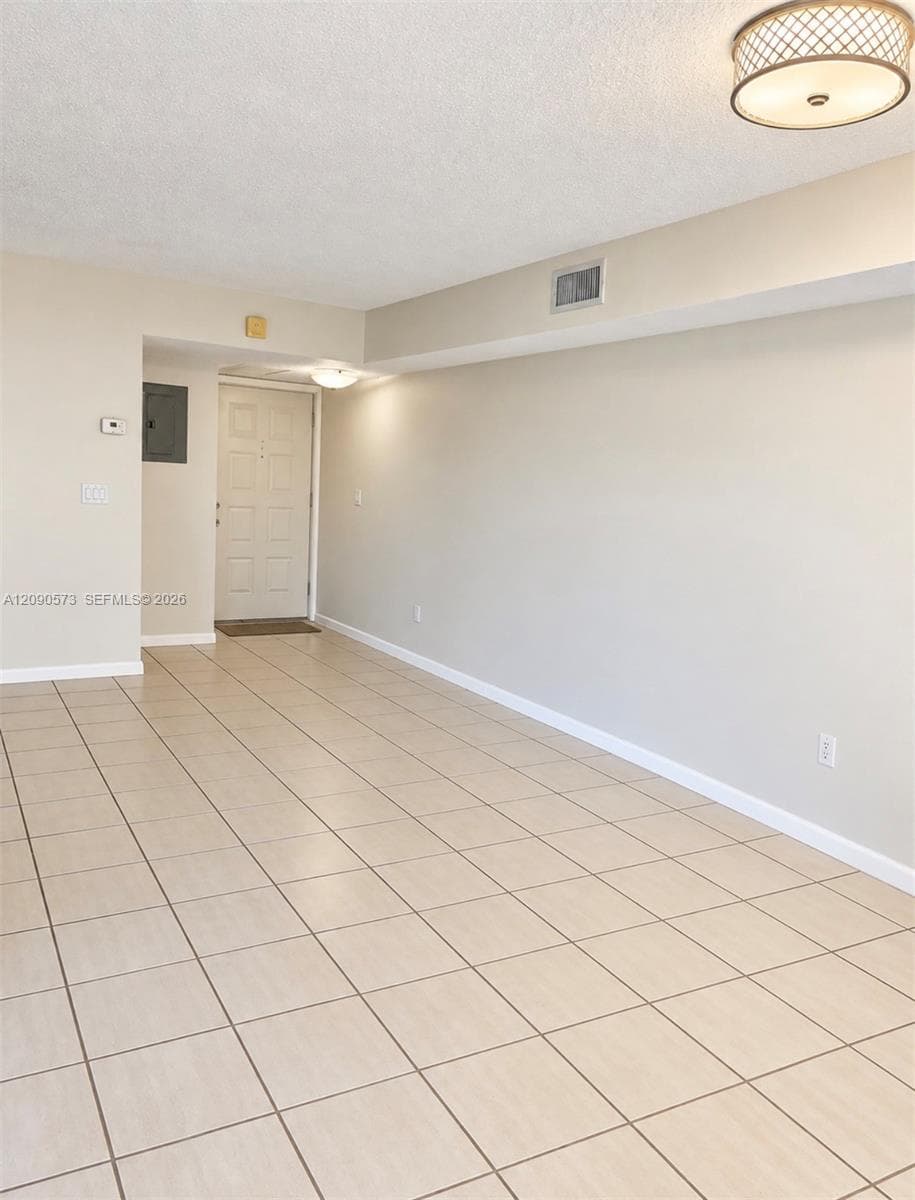 LAKESHORE CONDO 10 · #1211F in Homestead - Photo 4