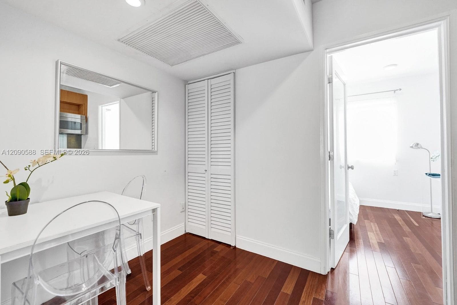 RETREAT CONDO · #407 in Miami Beach - Photo 6