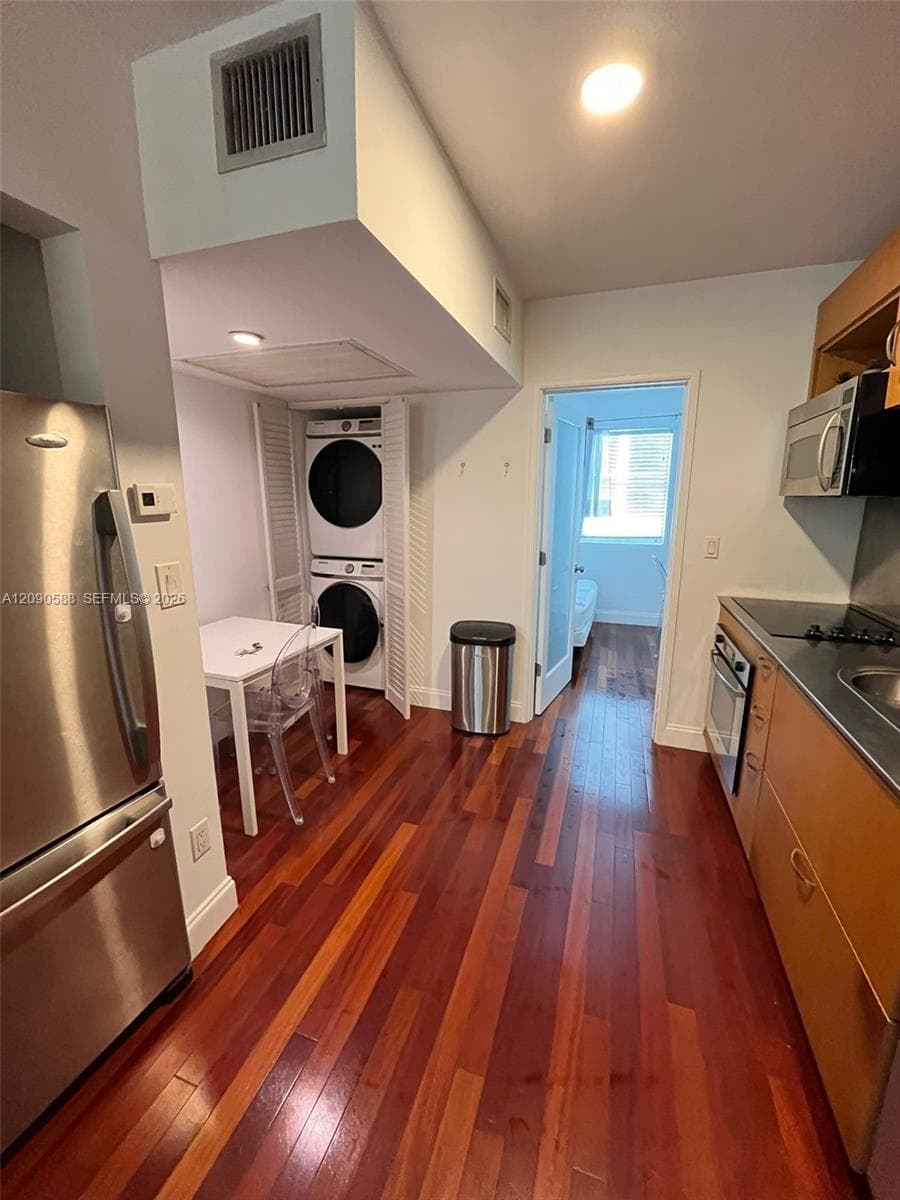 RETREAT CONDO · #407 in Miami Beach - Photo 10