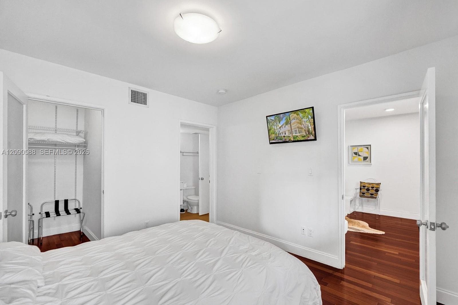 RETREAT CONDO · #407 in Miami Beach - Photo 4