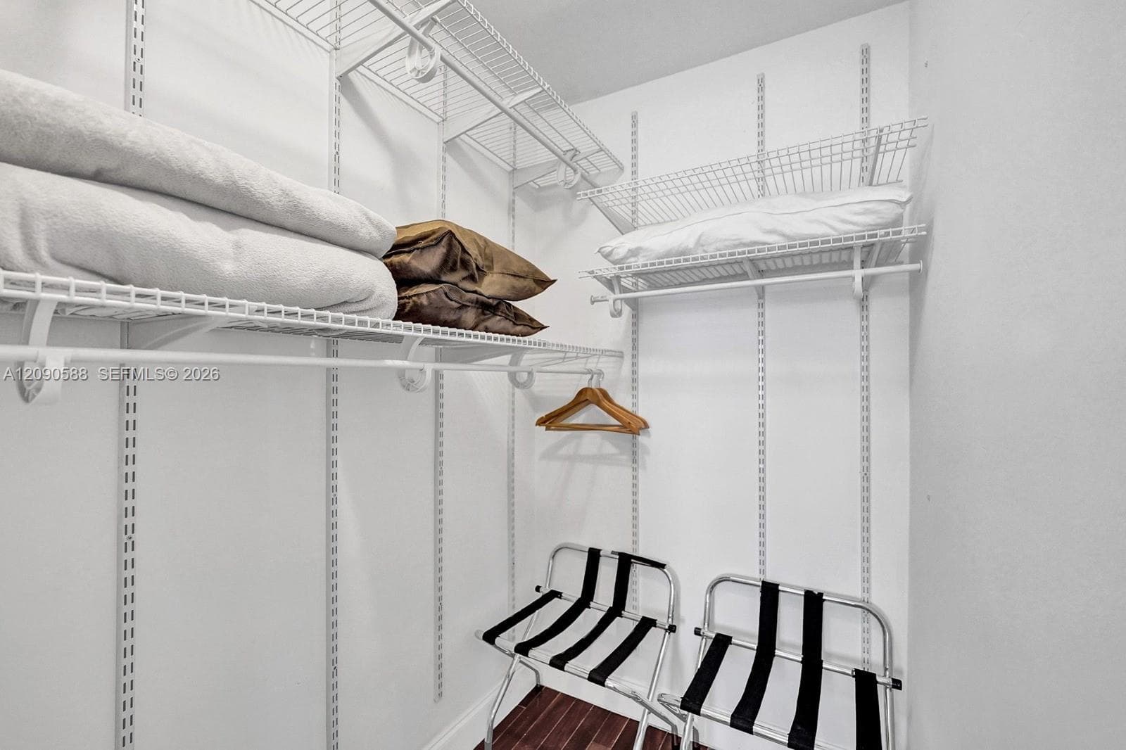 RETREAT CONDO · #407 in Miami Beach - Photo 8