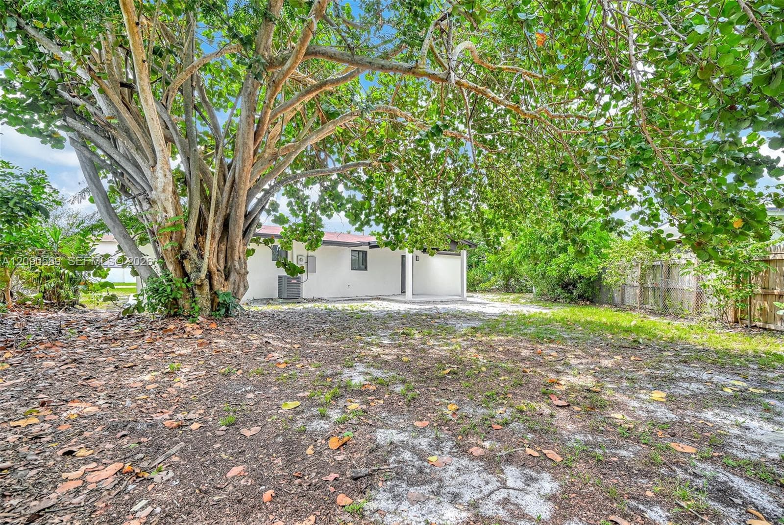 19301 NW 52nd Ave photo 34