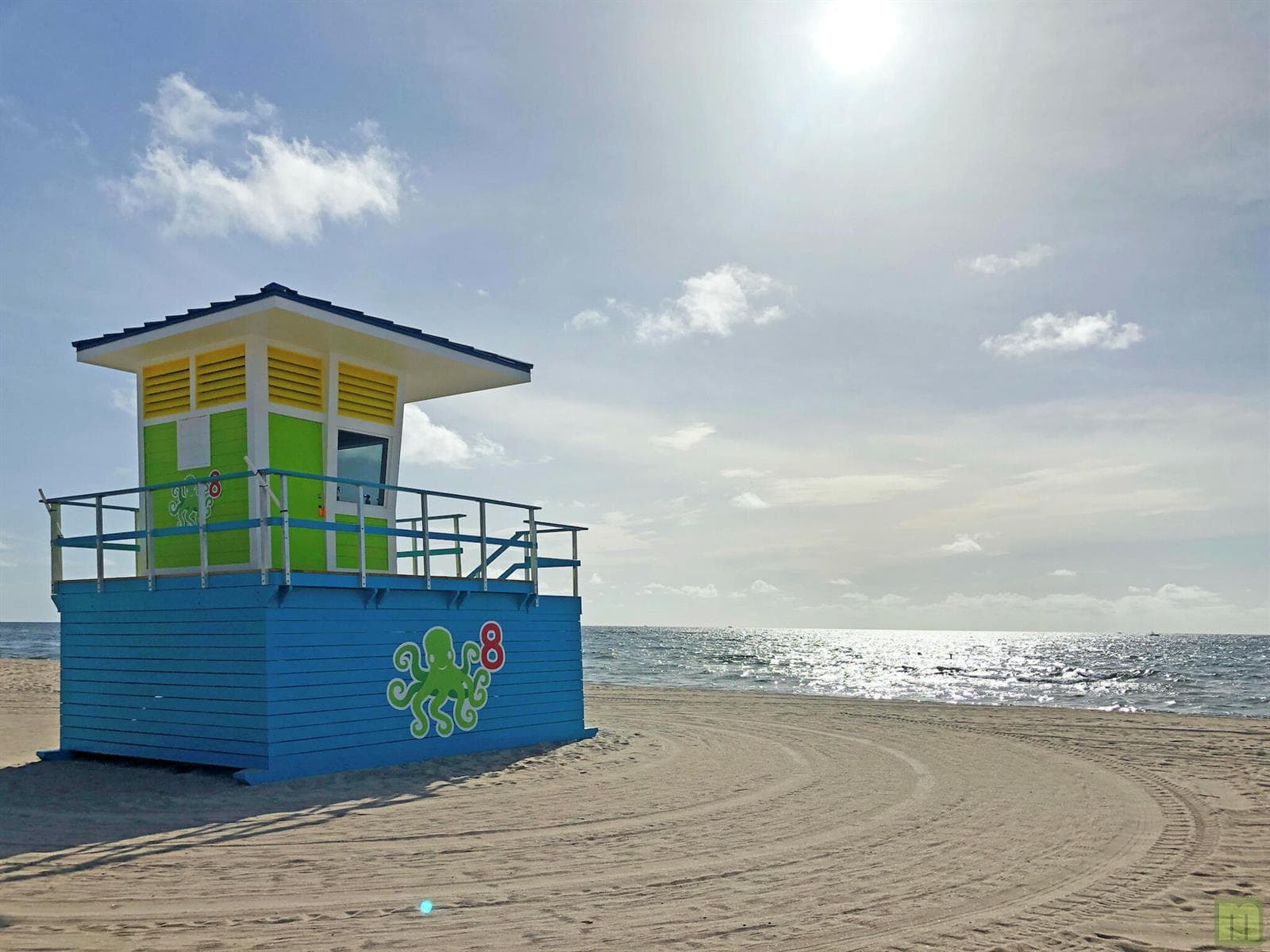 108 beach7-lifeguard