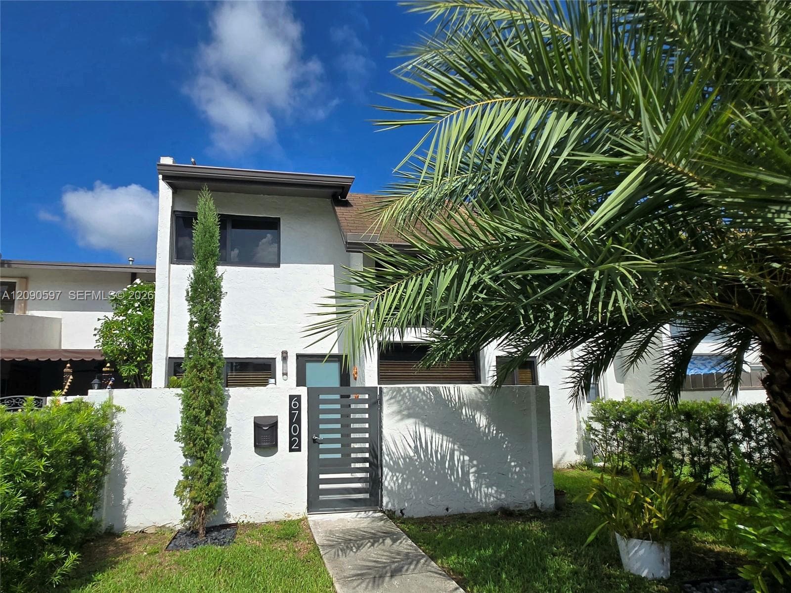 6702 SW 113 CT photo 17