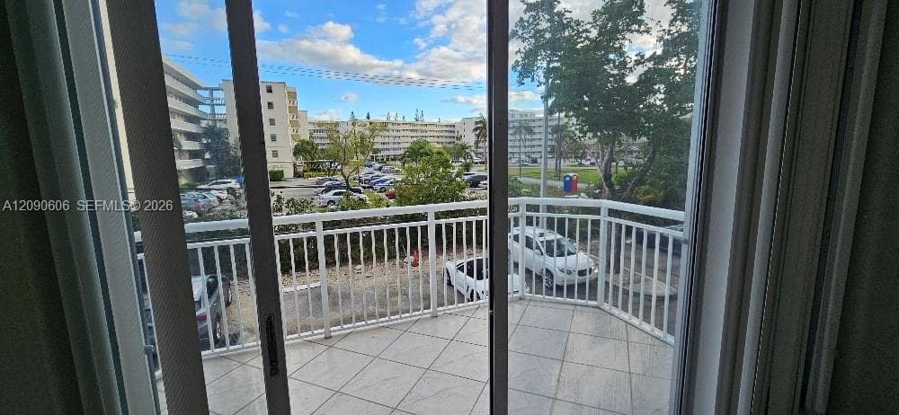 Del Prado · #203 in Aventura - Photo 16