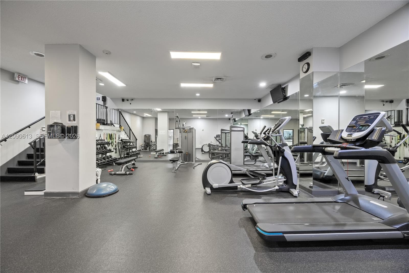 Winston Towers · #812 in Sunny Isles Beach - Photo 31