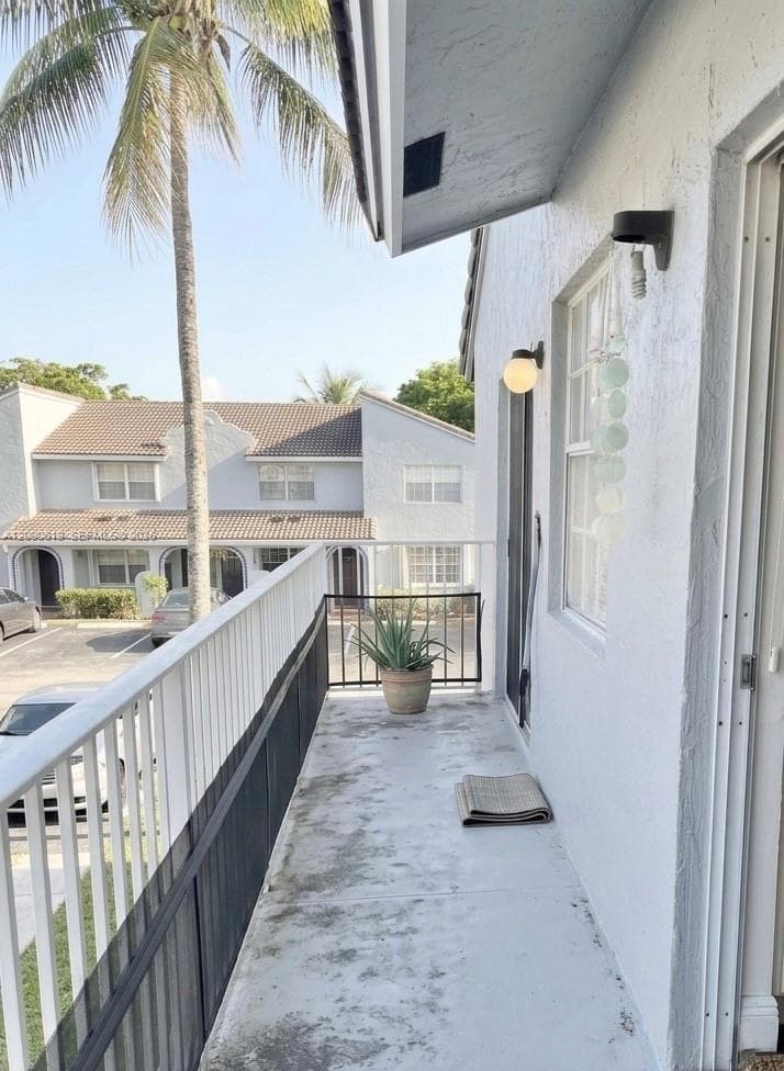 LAGO DEL REY CONDO · #1304 in Hialeah - Photo 13