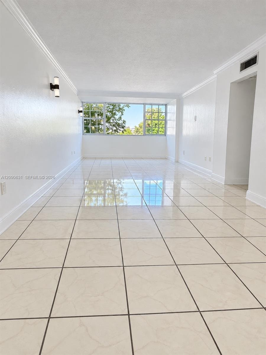PINEBARK CONDO · #203 in Miami - Photo 1
