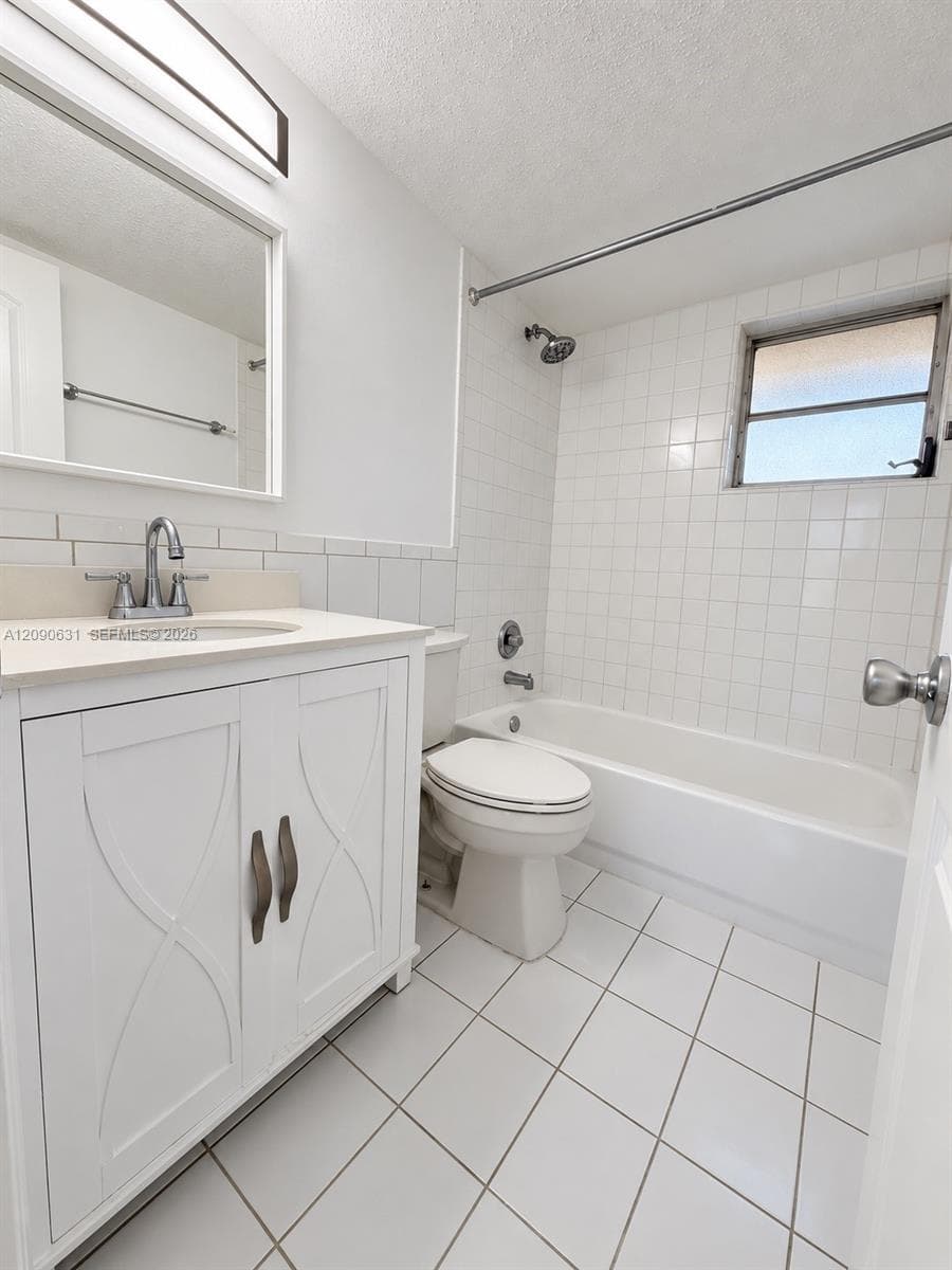 PINEBARK CONDO · #203 in Miami - Photo 10