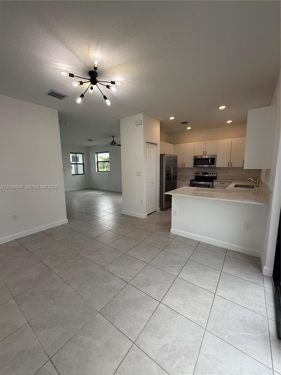 28532 SW 133rd Path photo 4