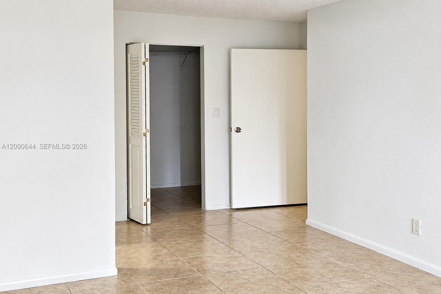 OCEANVIEW PARK CONDO · #124 in Hallandale Beach - Photo 12