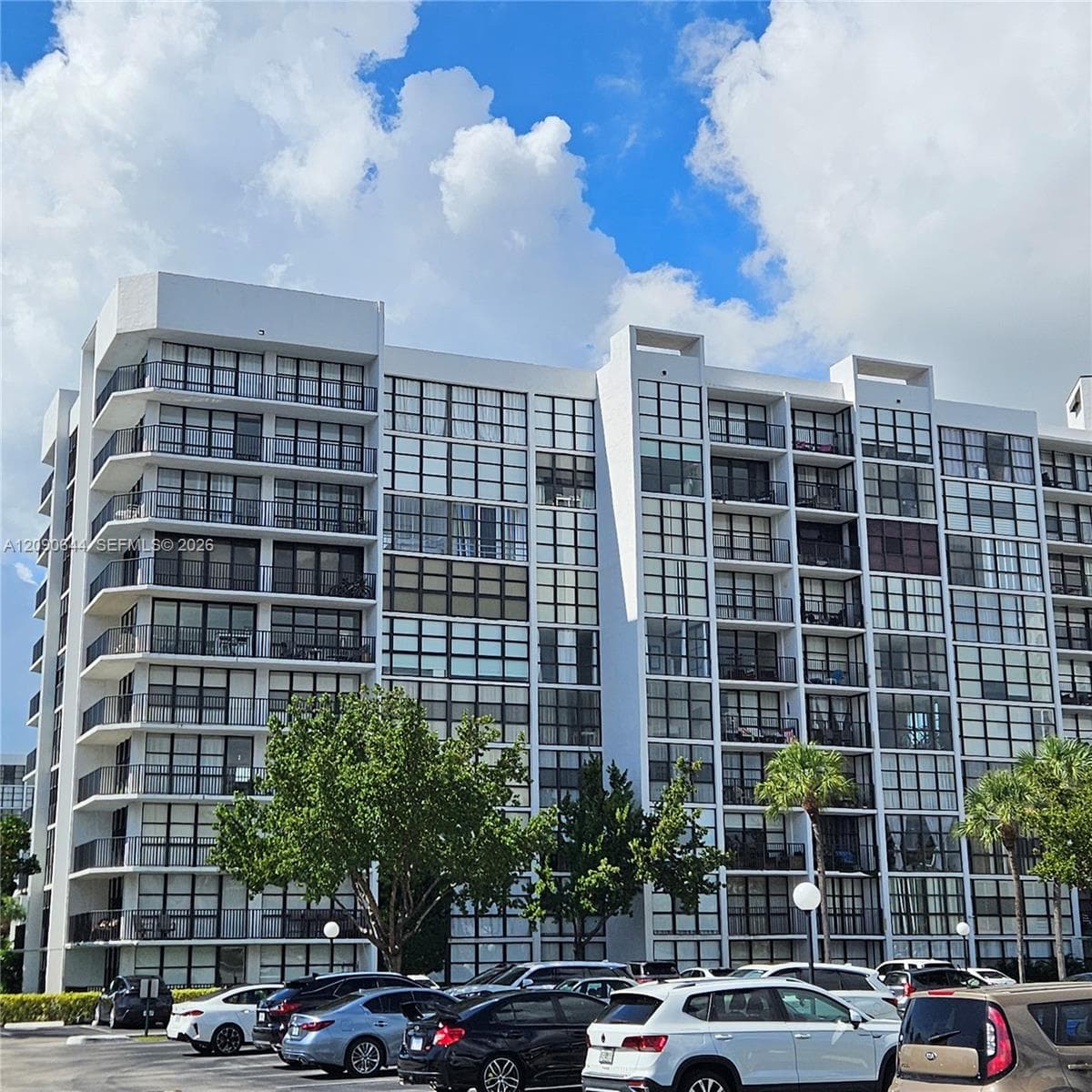 OCEANVIEW PARK CONDO · #124 in Hallandale Beach - Photo 1