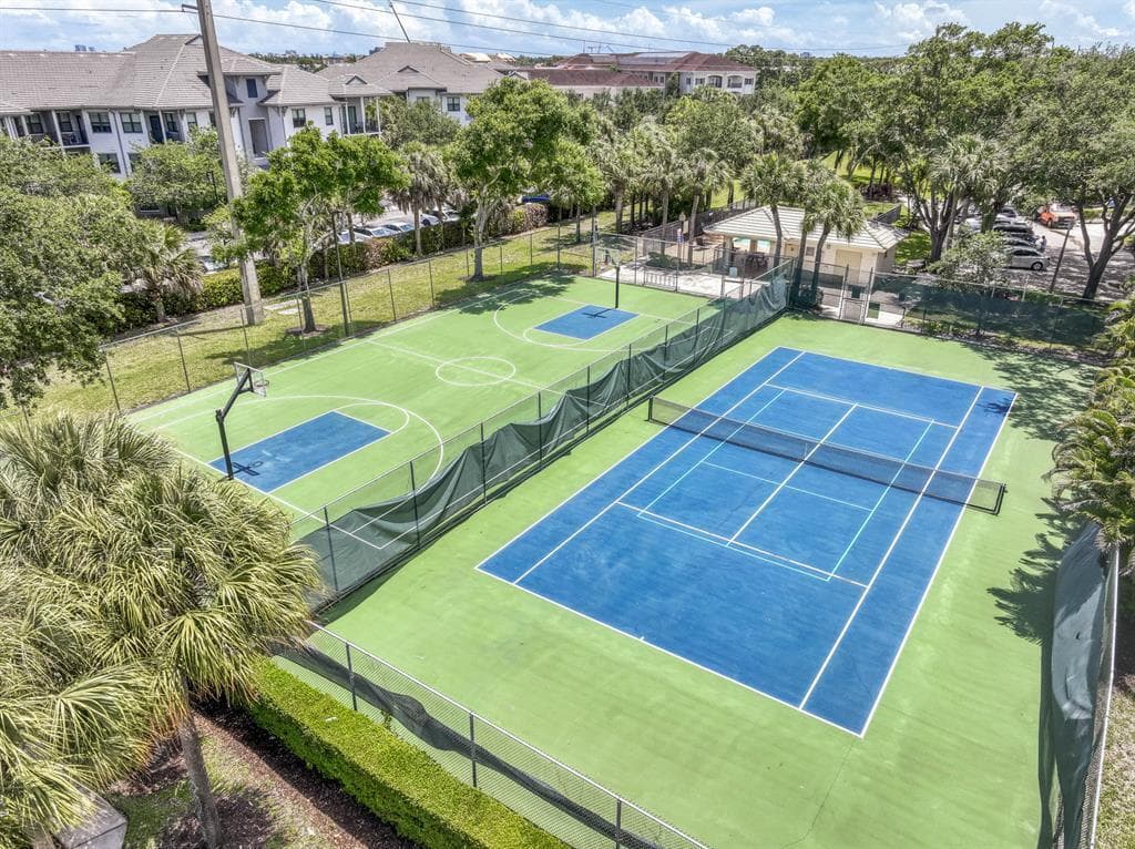 Tennis courts Westwood