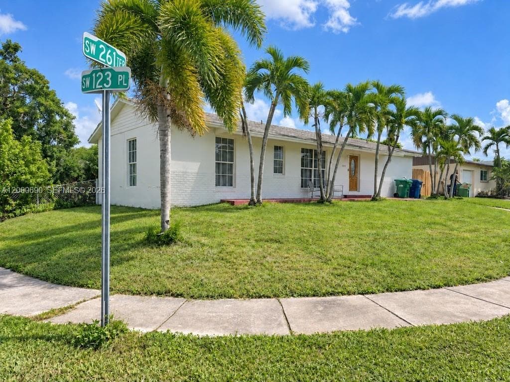 26153 SW 123rd Pl photo 1