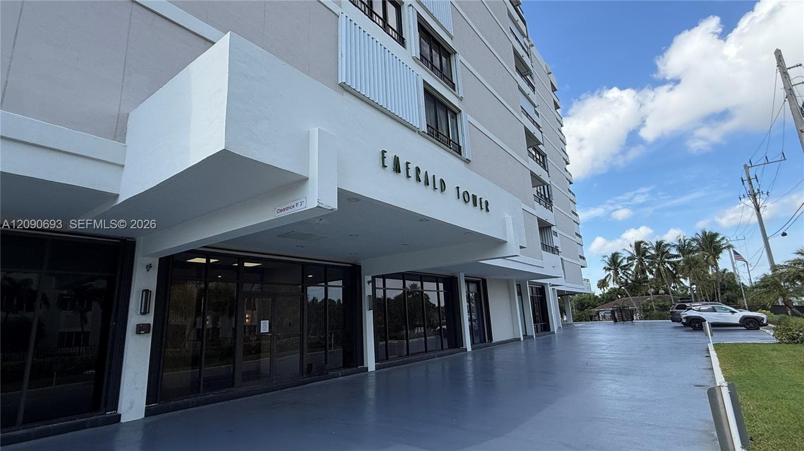 EMERALD TOWER CONDO · #1001 in Pompano Beach - Photo 35