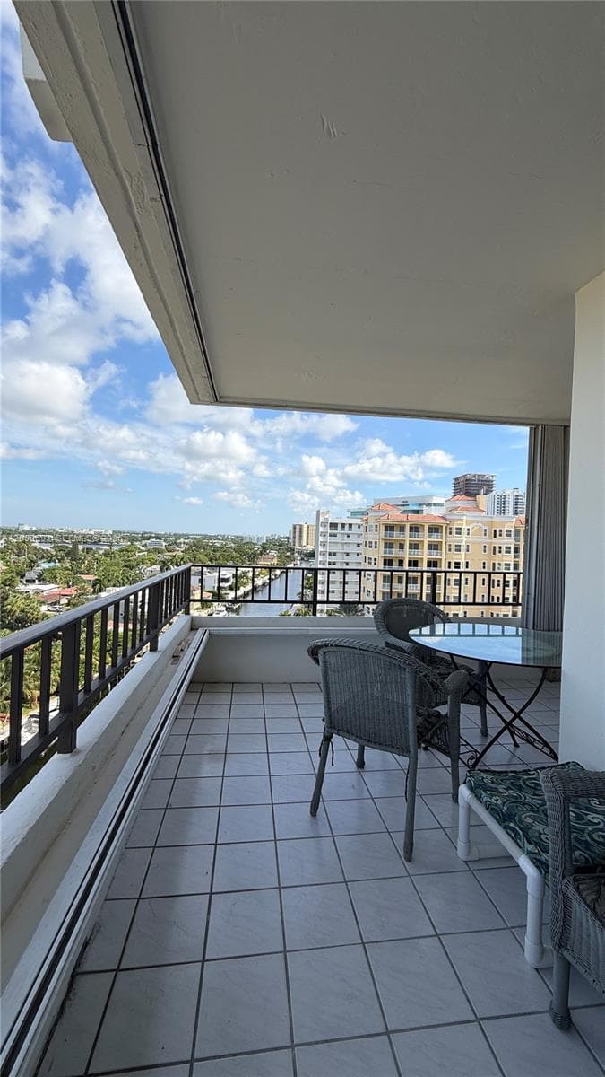 EMERALD TOWER CONDO · #1001 in Pompano Beach - Photo 21