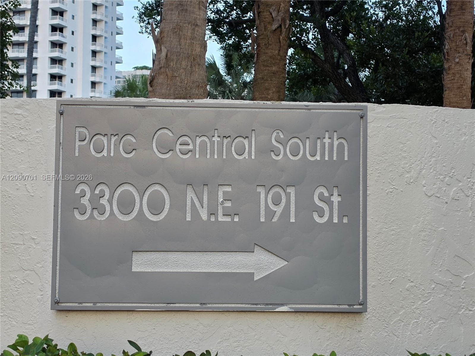 PARC CENTRAL AVENTURA SOU · #608 in Aventura - Photo 2