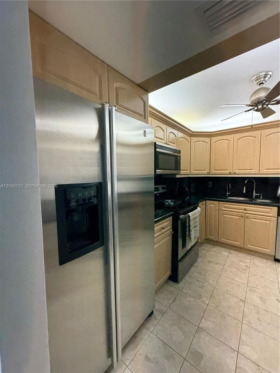 OLYMPUS CONDO PHASE · #907 in Hallandale Beach - Photo 5