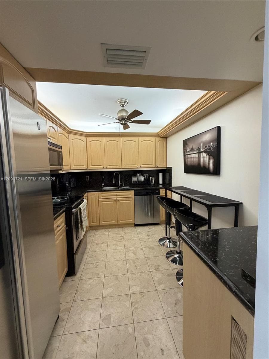 OLYMPUS CONDO PHASE · #907 in Hallandale Beach - Photo 4