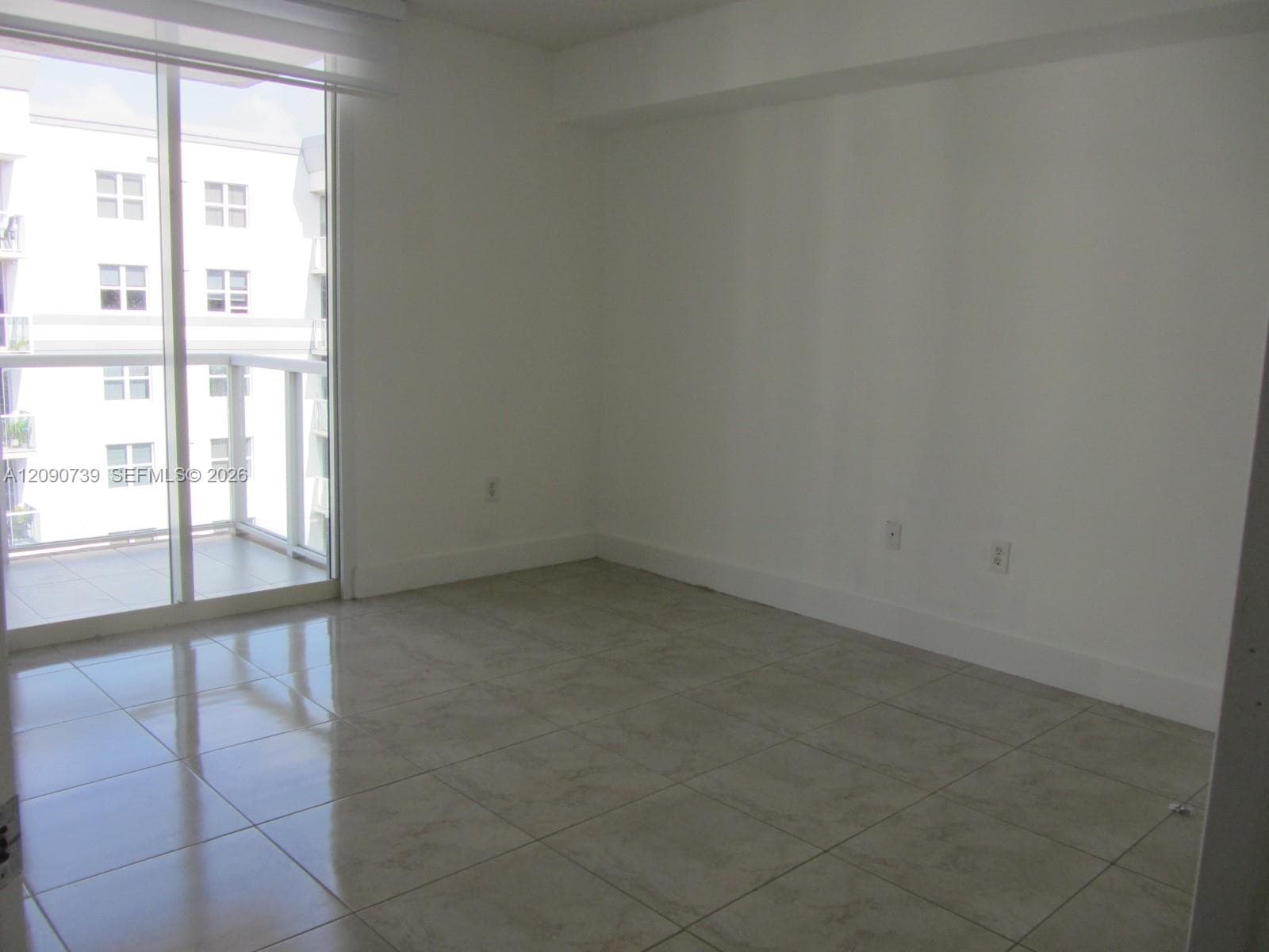 BLUE LAGOON CONDO · #PH12 in Miami - Photo 6