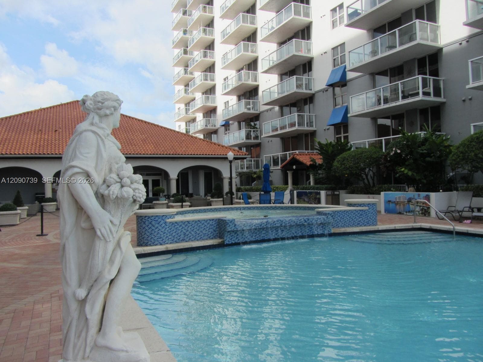 BLUE LAGOON CONDO · #PH12 in Miami - Photo 13