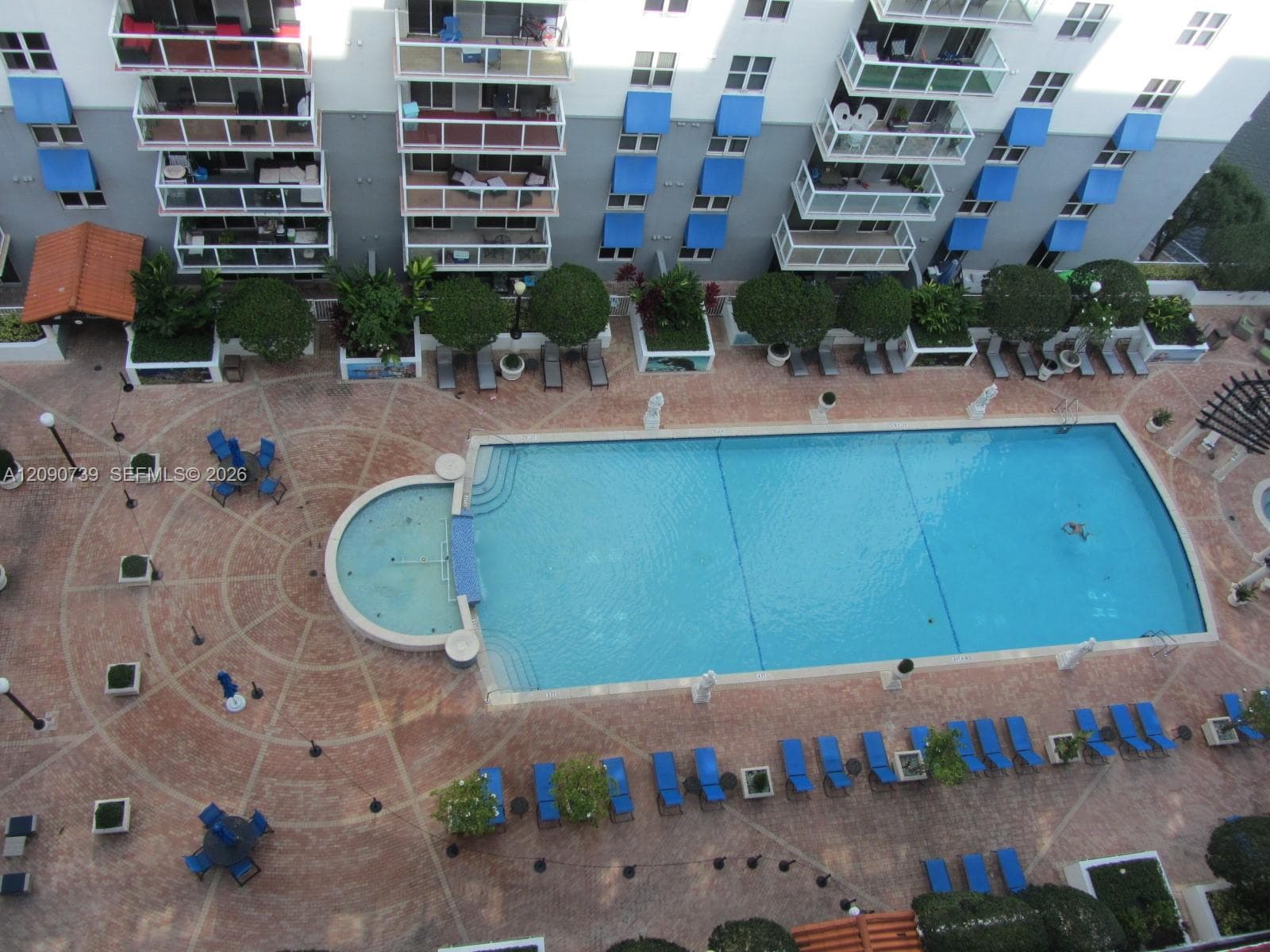 BLUE LAGOON CONDO · #PH12 in Miami - Photo 18