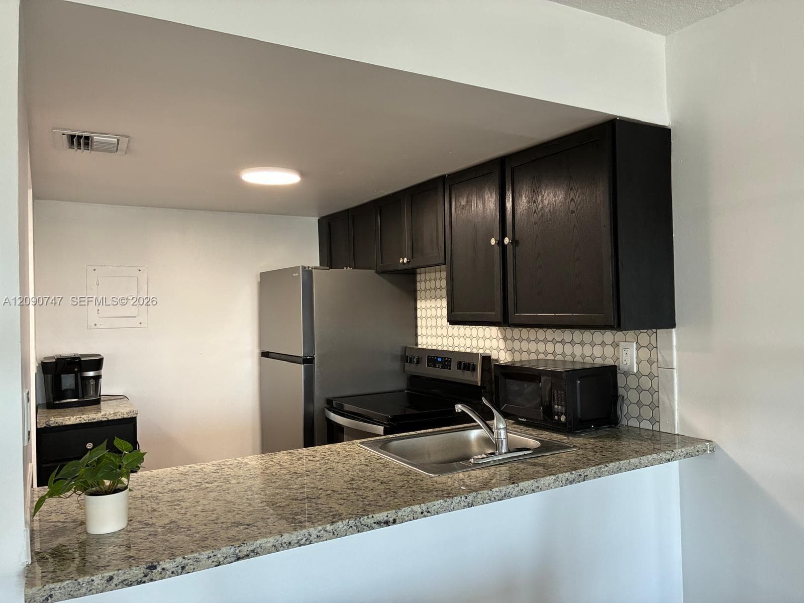 TALL TREES CONDO · #614 in North Miami Beach - Photo 8