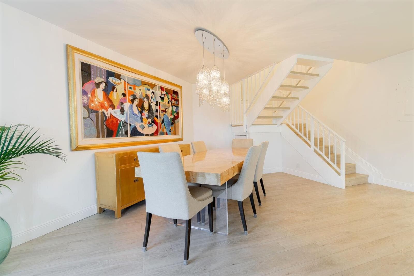 KITCHEN ISLAND