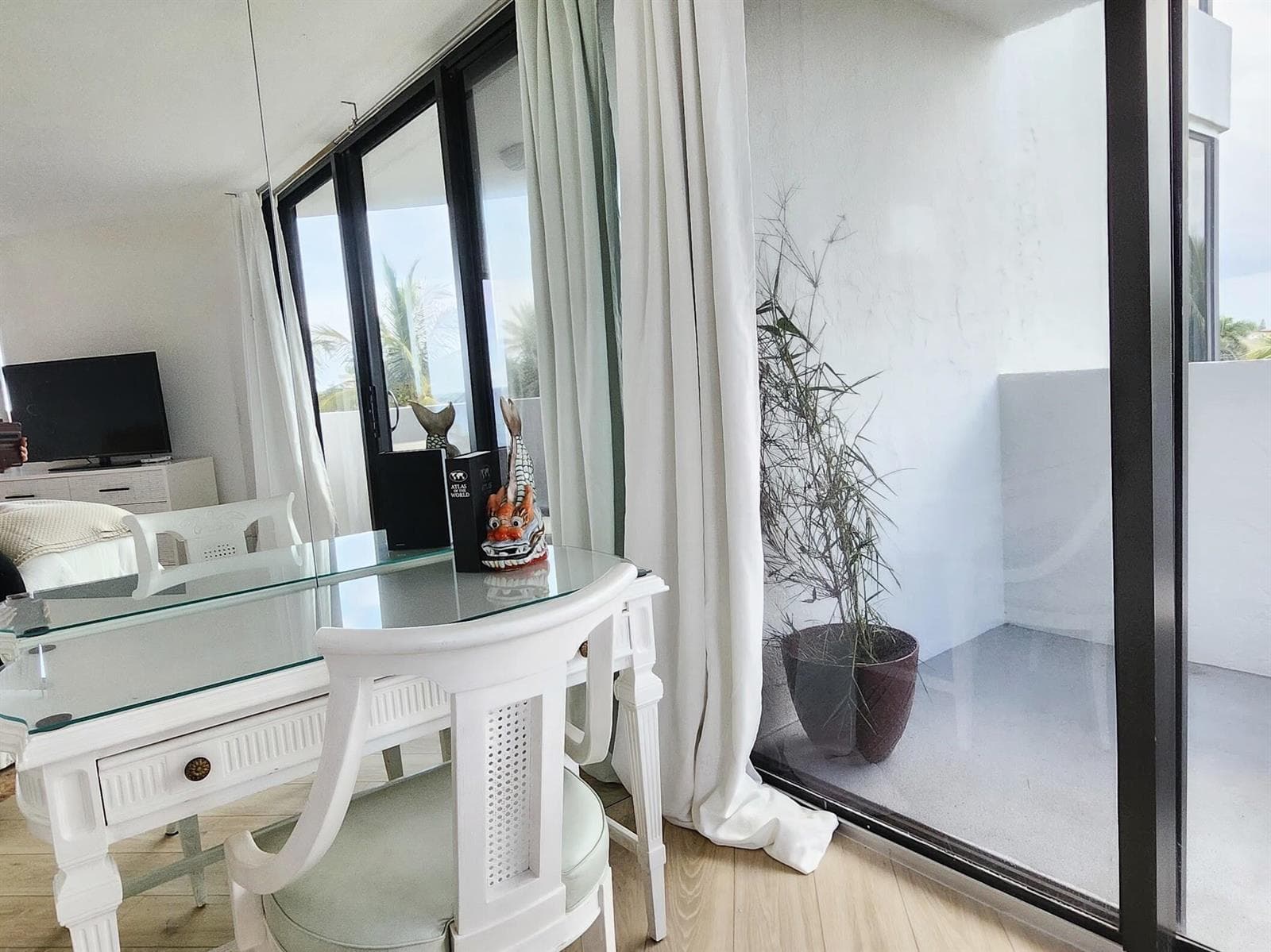 PRIMARY BEDROOM VIEW