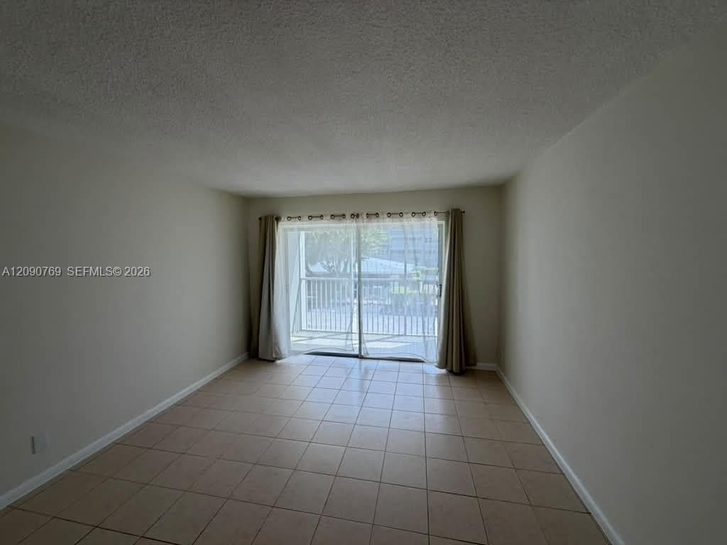 THIRD GULFSTREAM GARDEN A · #202E in Hallandale Beach - Photo 27