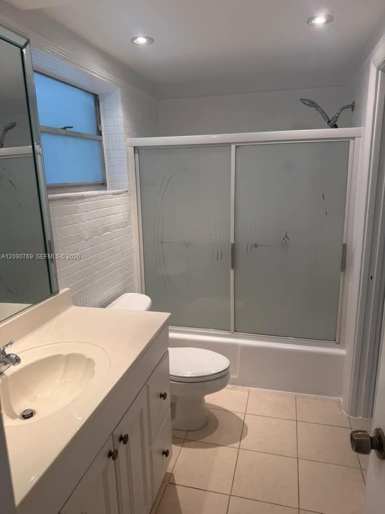 THIRD GULFSTREAM GARDEN A · #202E in Hallandale Beach - Photo 11